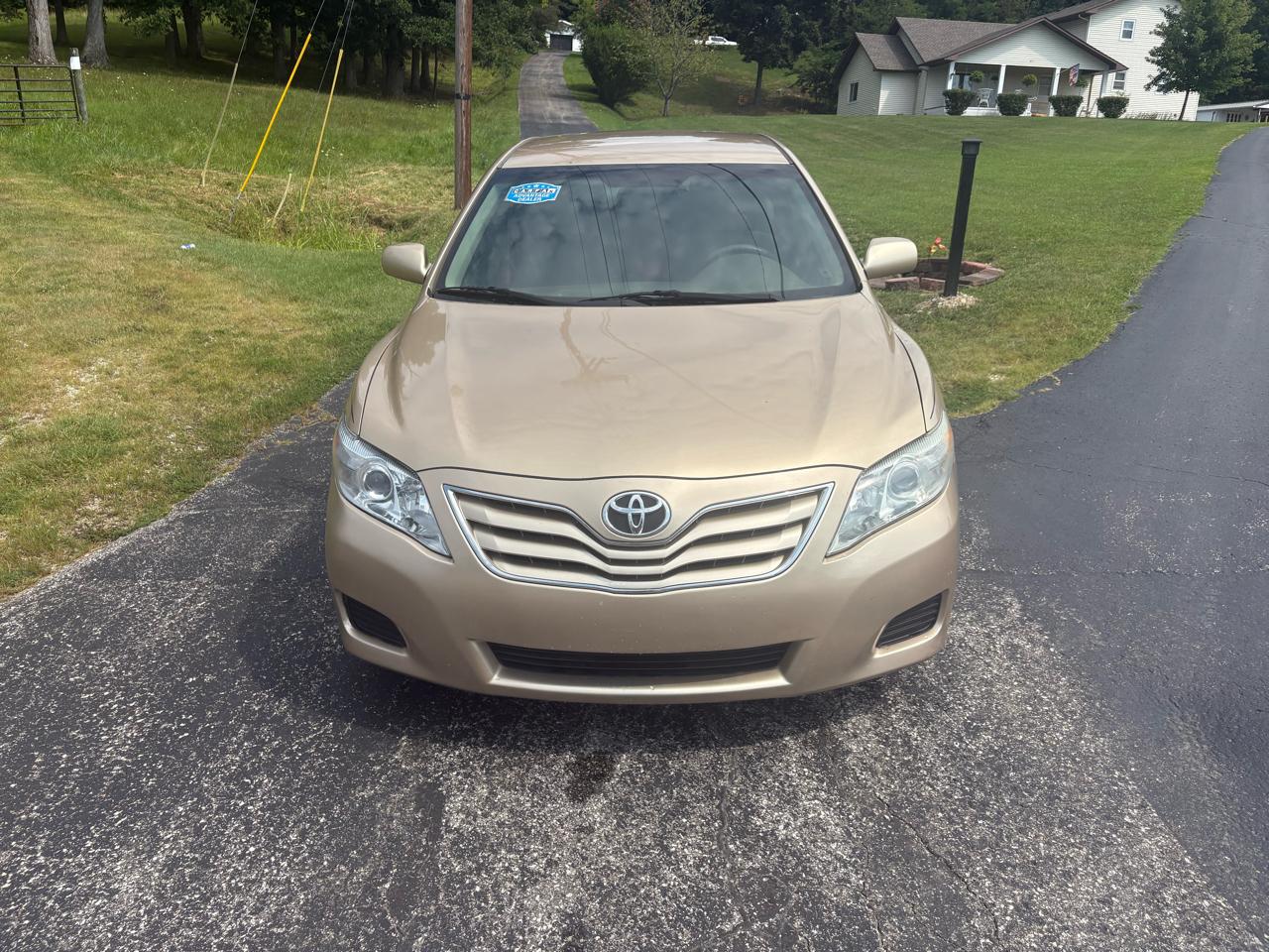 Toyota Camry 4dr Sdn I4 Man (Natl) 2010