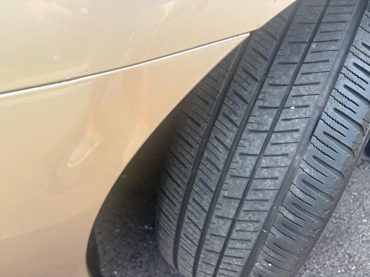 Toyota Camry 4dr Sdn I4 Man (Natl) 2010
