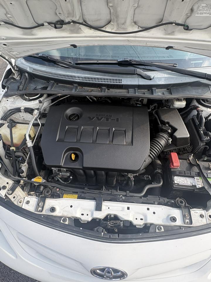Toyota Corolla 4dr Sdn Auto LE (Natl) 2011