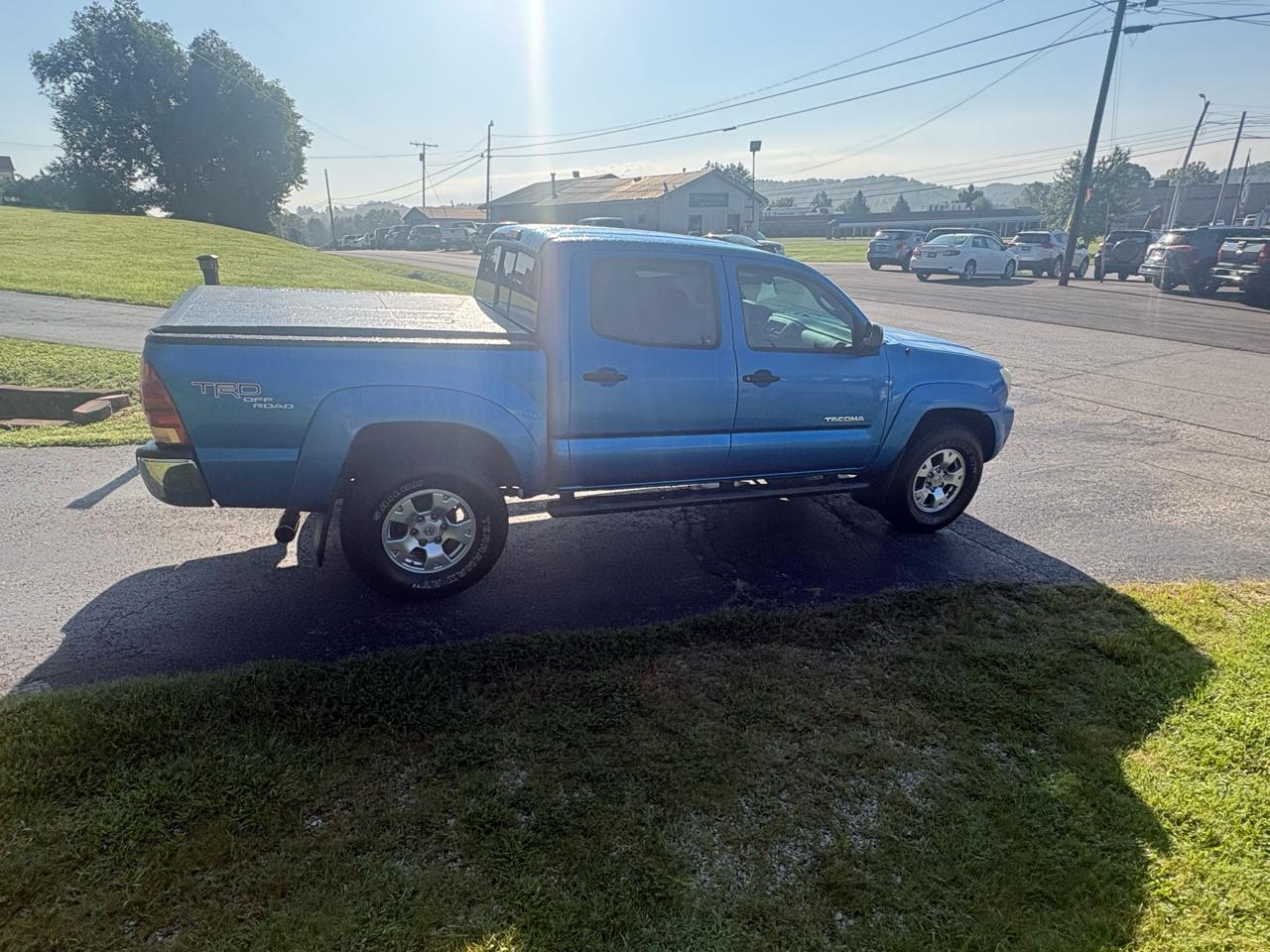 Toyota Tacoma 4WD Dbl V6 MT (Natl) 2008