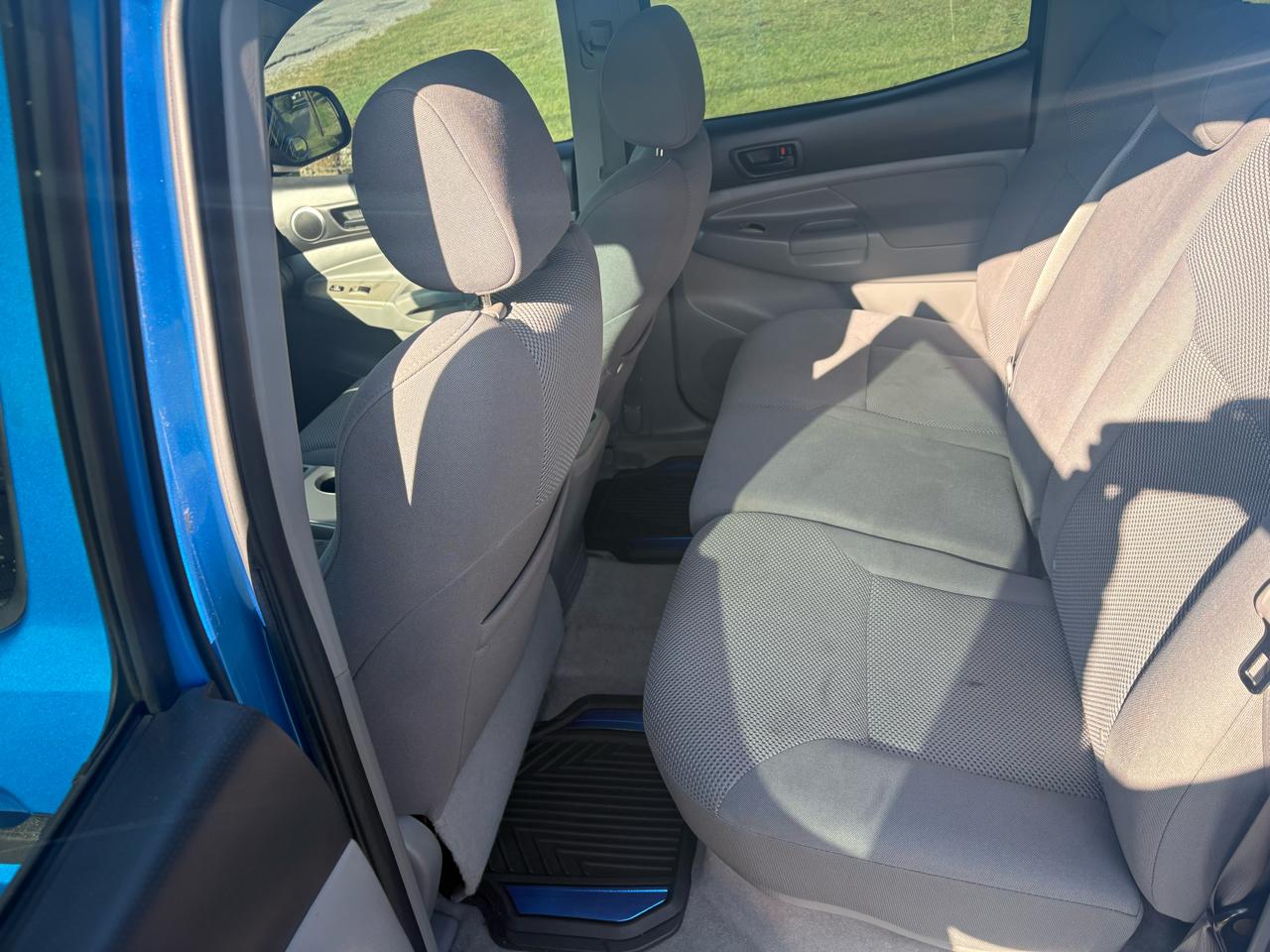 Toyota Tacoma 4WD Dbl V6 MT (Natl) 2008