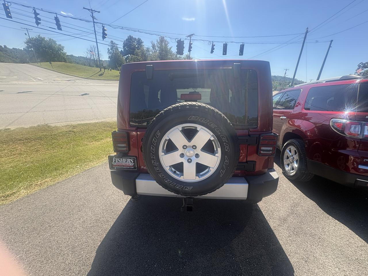 Jeep Wrangler 4WD 2dr Sahara 2012