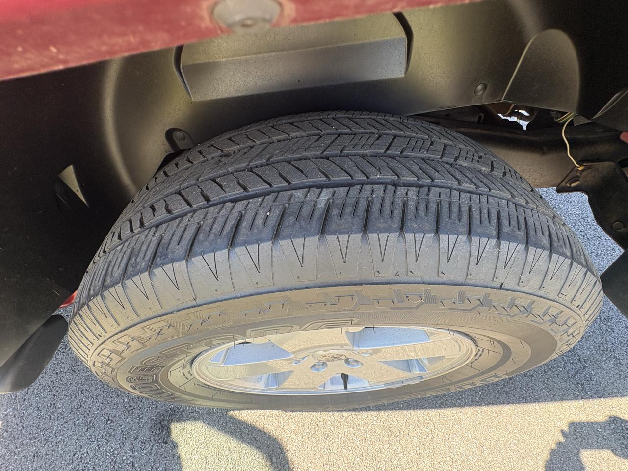 Jeep Wrangler 4WD 2dr Sahara 2012