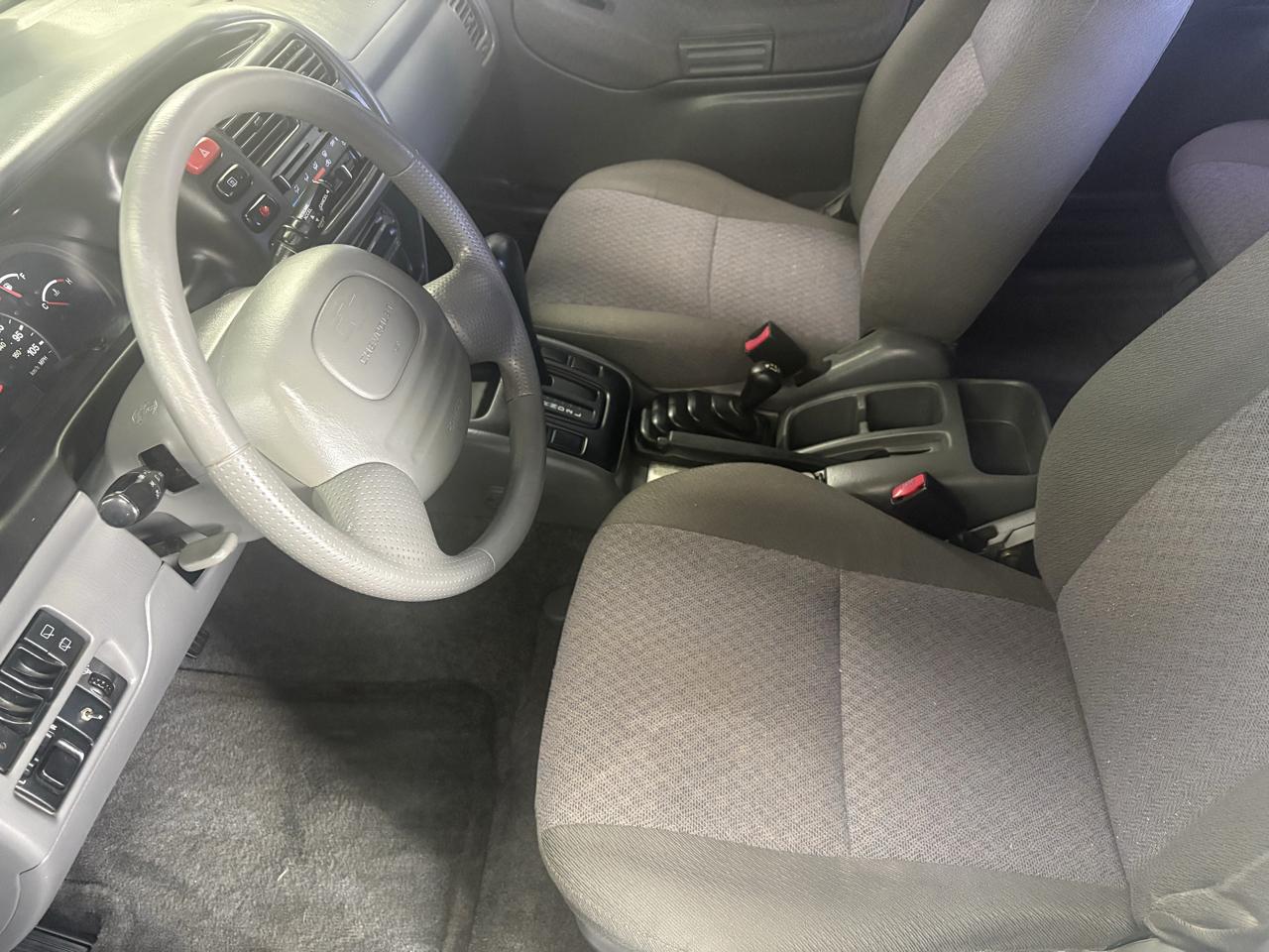 Chevrolet Tracker 4dr Hardtop 4WD ZR2 2001