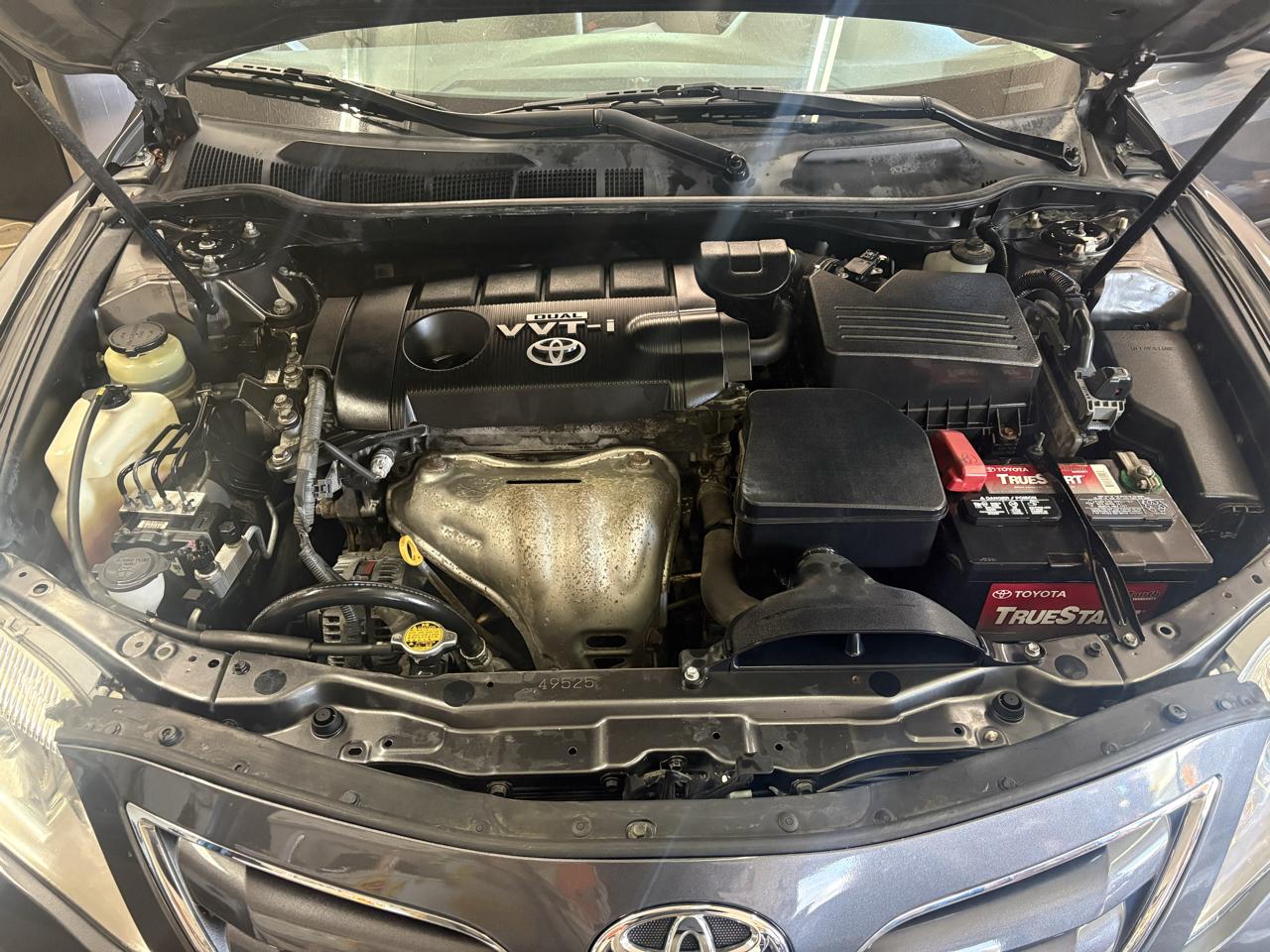 Toyota Camry 4dr Sdn I4 Man (Natl) 2010