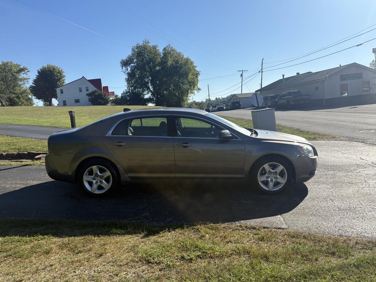 Chevrolet Malibu 4dr Sdn LS w/1LS 2012
