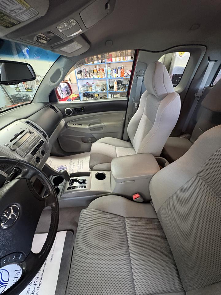 Toyota Tacoma 4WD Access V6 MT (Natl) 2010