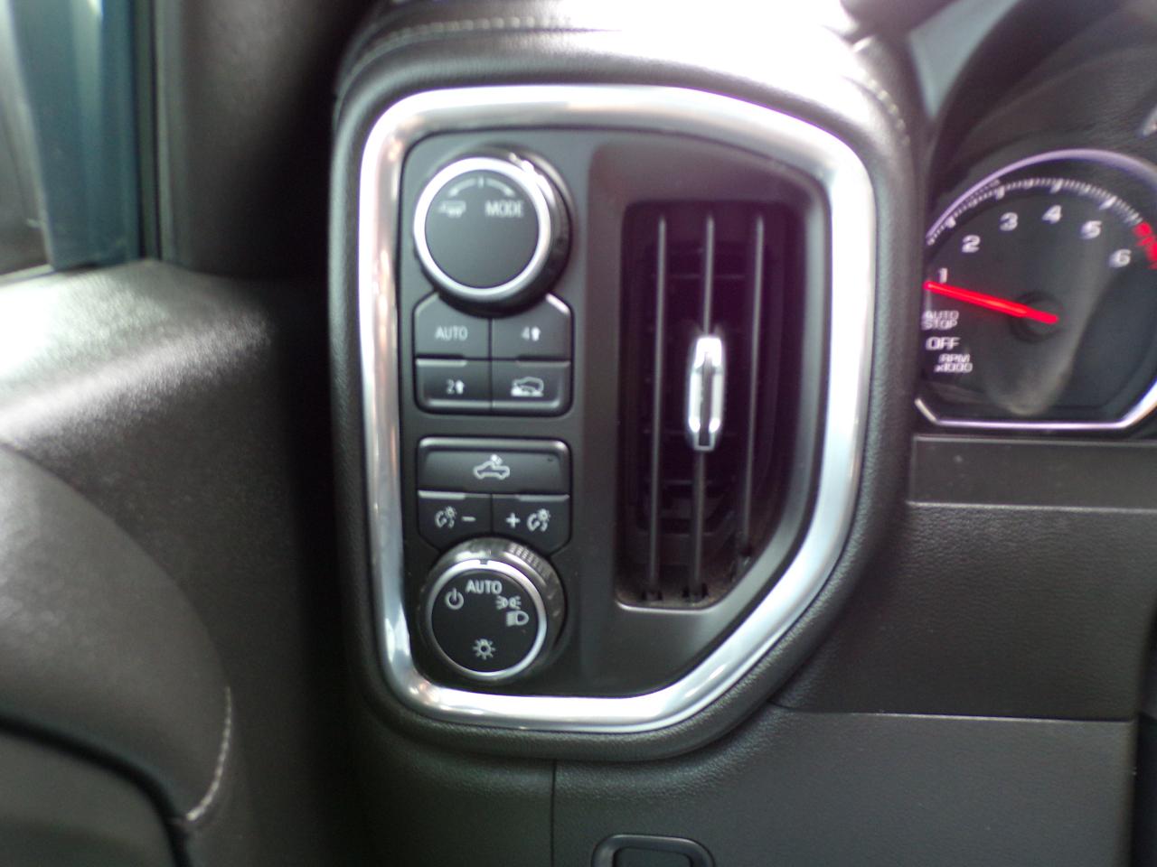 Chevrolet Silverado 1500 LT Crew Cab 4WD 2020