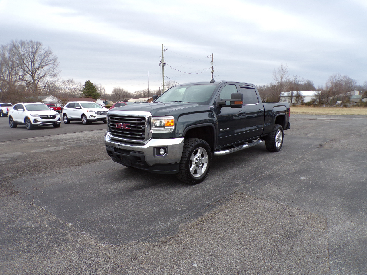GMC Sierra 2500HD SLE Crew Cab 4WD 2017