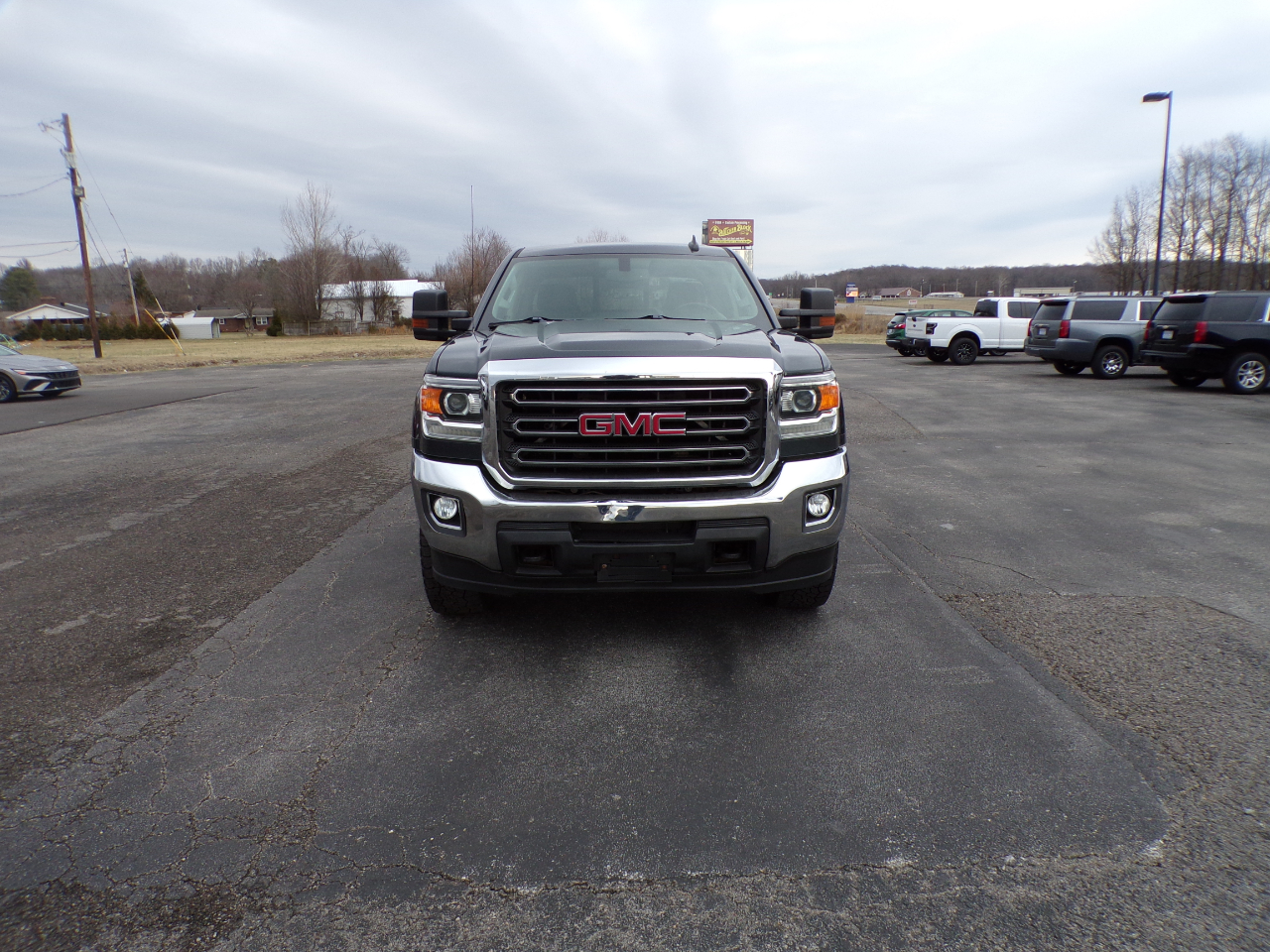 GMC Sierra 2500HD SLE Crew Cab 4WD 2017