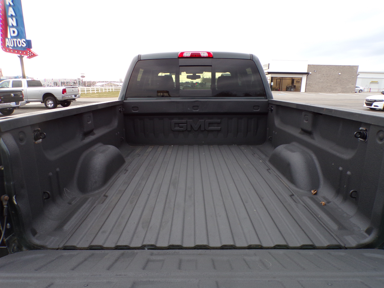 GMC Sierra 2500HD SLE Crew Cab 4WD 2017