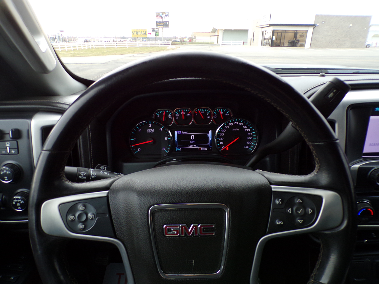 GMC Sierra 2500HD SLE Crew Cab 4WD 2017