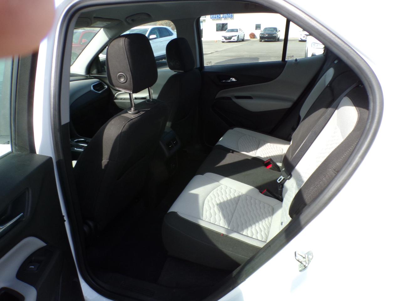 Chevrolet Equinox LS 2WD 2020