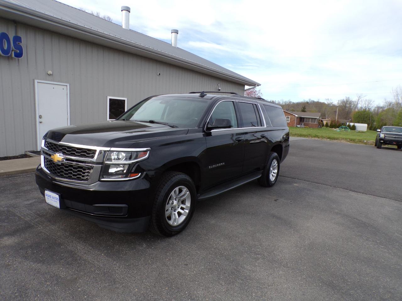 Chevrolet Suburban LT 4WD 2018