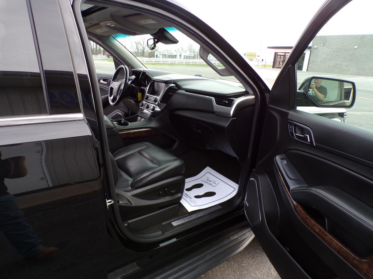 Chevrolet Suburban LT 4WD 2018