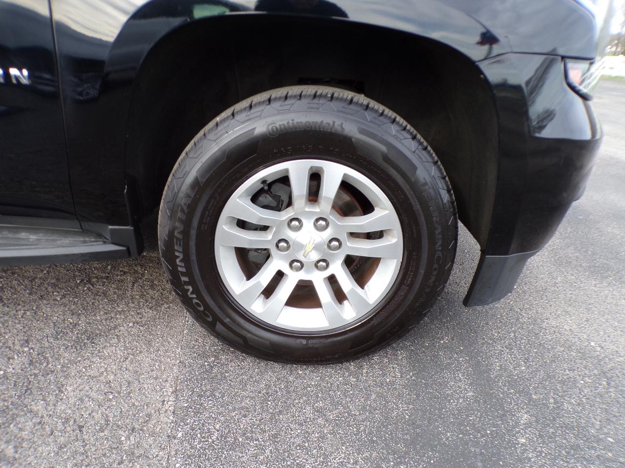 Chevrolet Suburban LT 4WD 2018