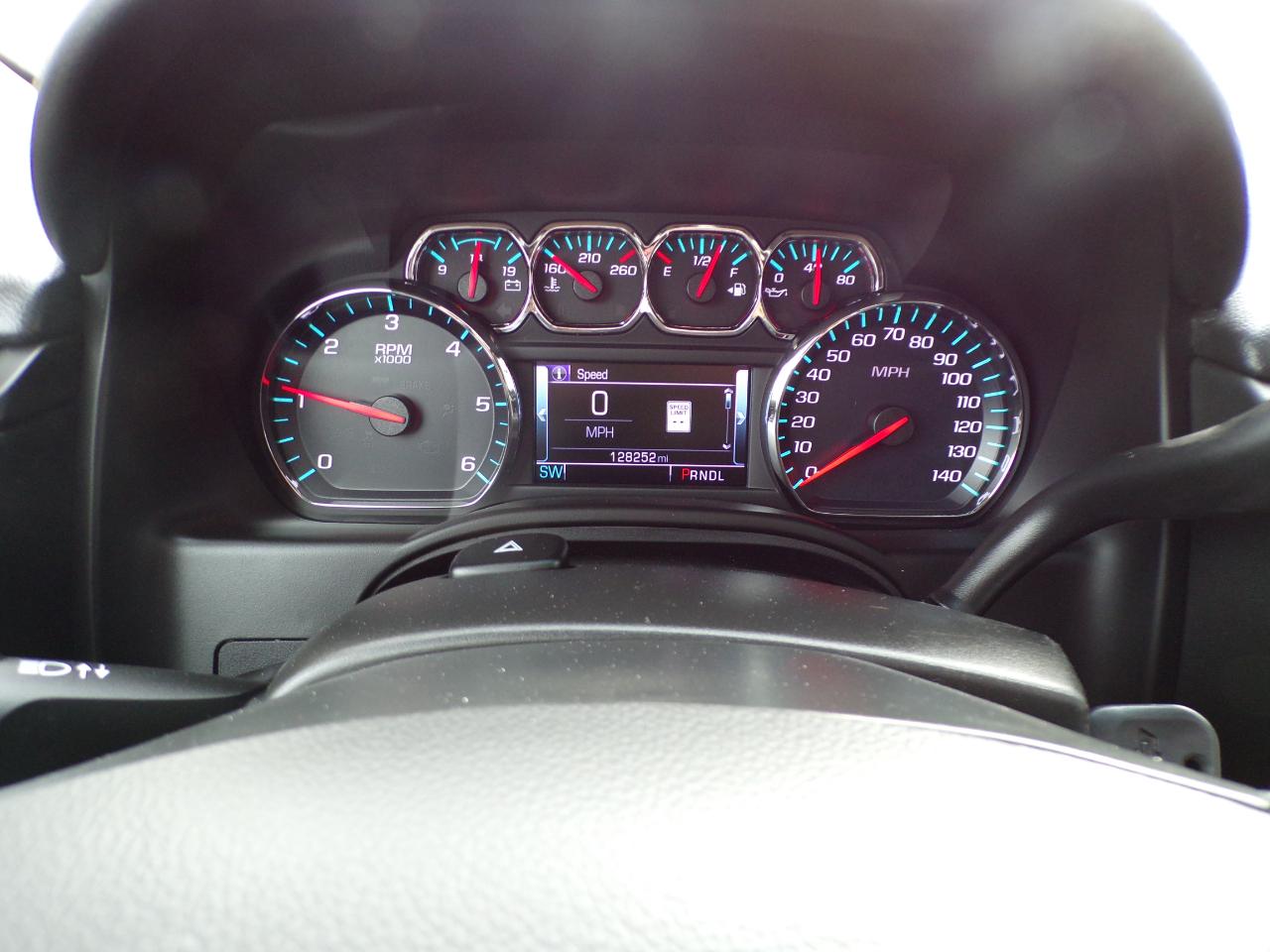 Chevrolet Suburban LT 4WD 2018