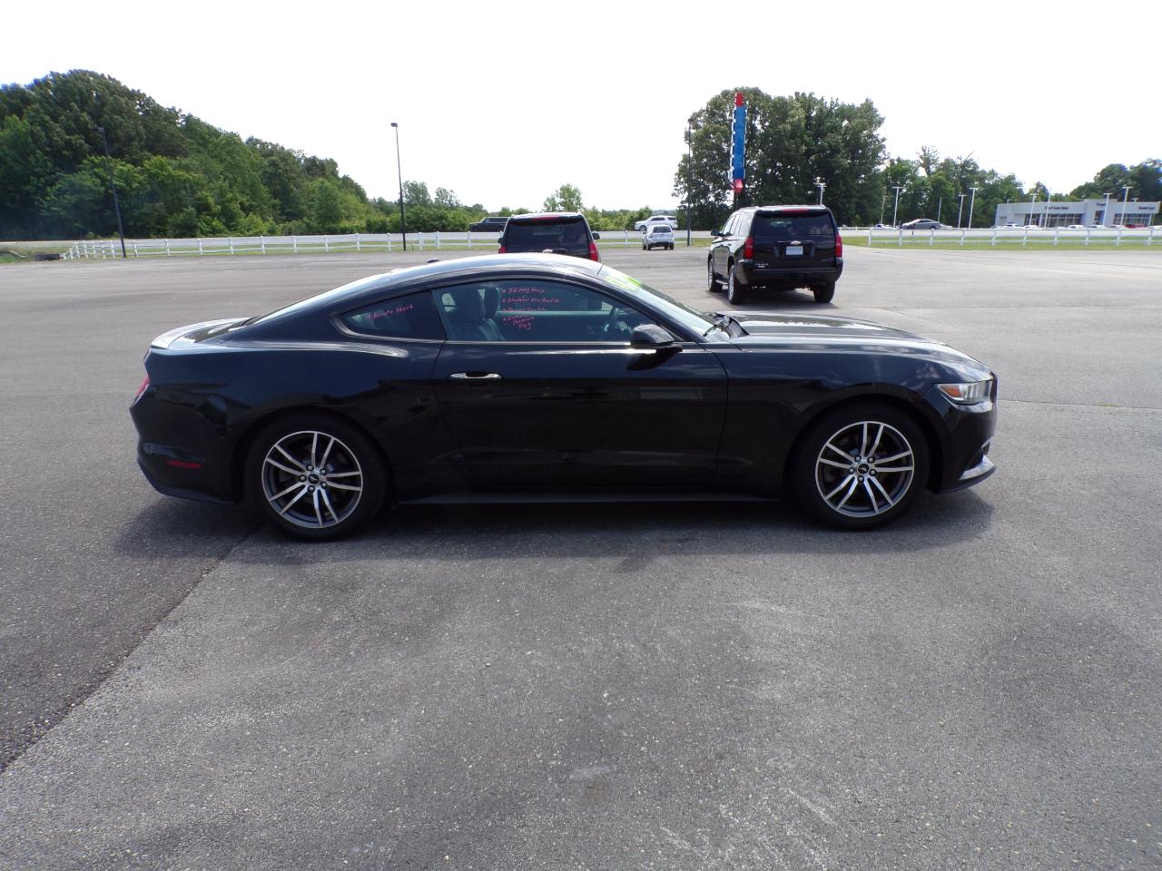 Ford Mustang EcoBoost Coupe 2016