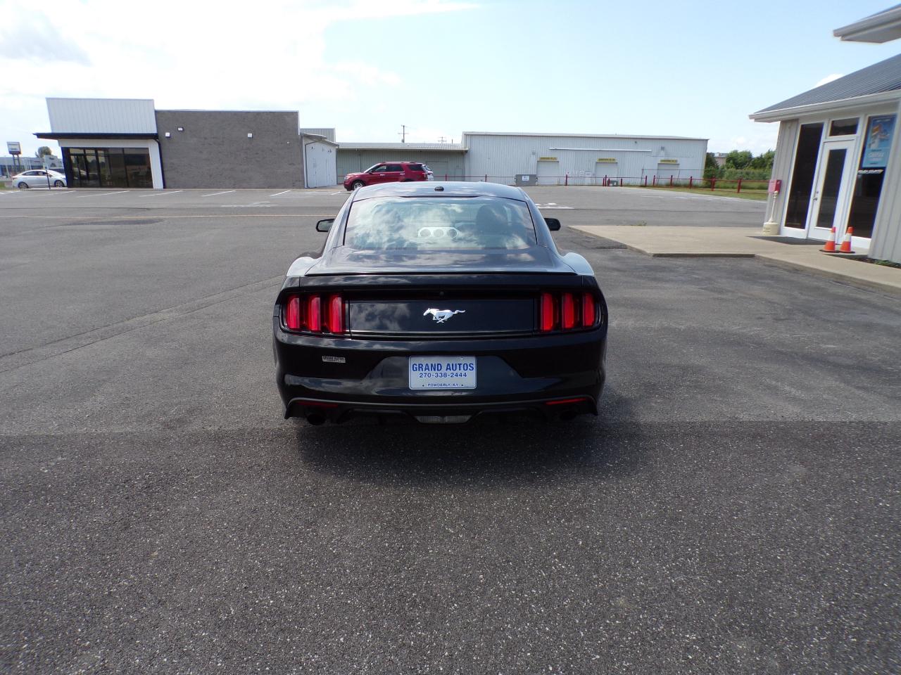 Ford Mustang EcoBoost Coupe 2016
