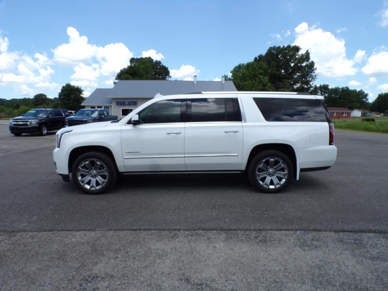 GMC Yukon XL Denali 4WD 2016
