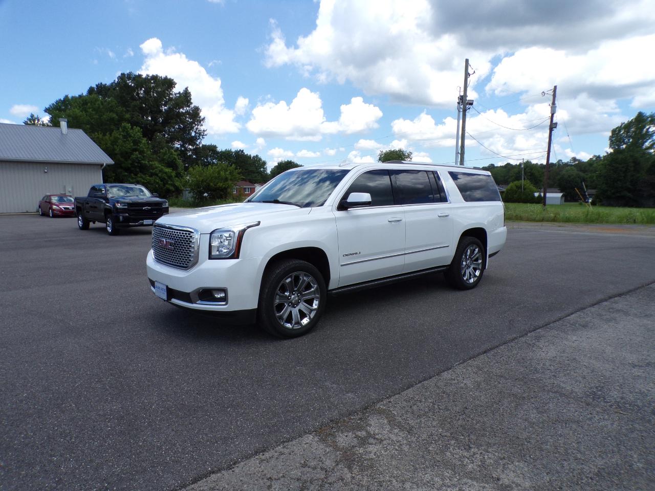 GMC Yukon XL Denali 4WD 2016