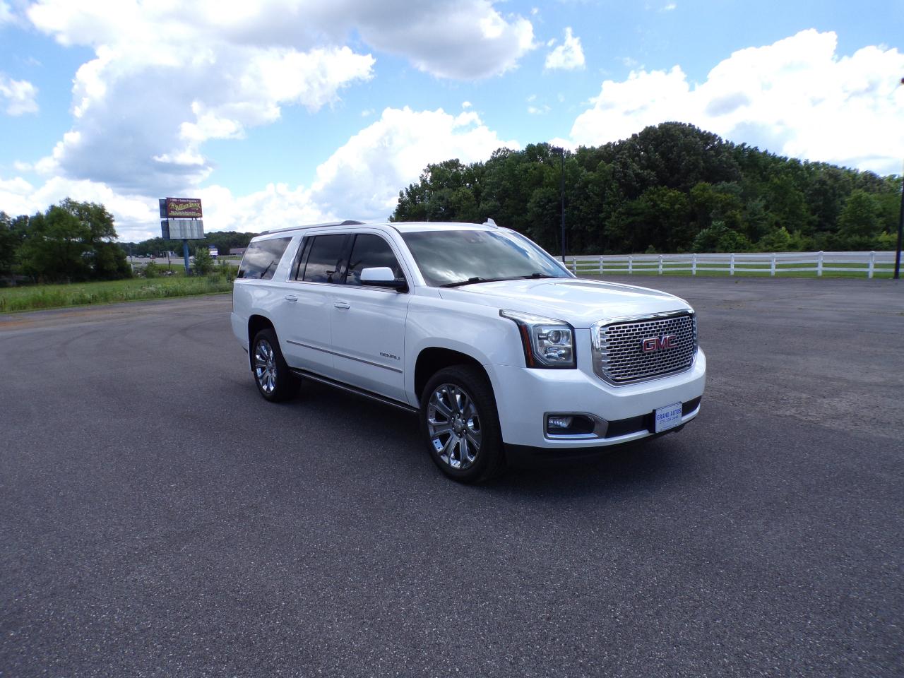 GMC Yukon XL Denali 4WD 2016