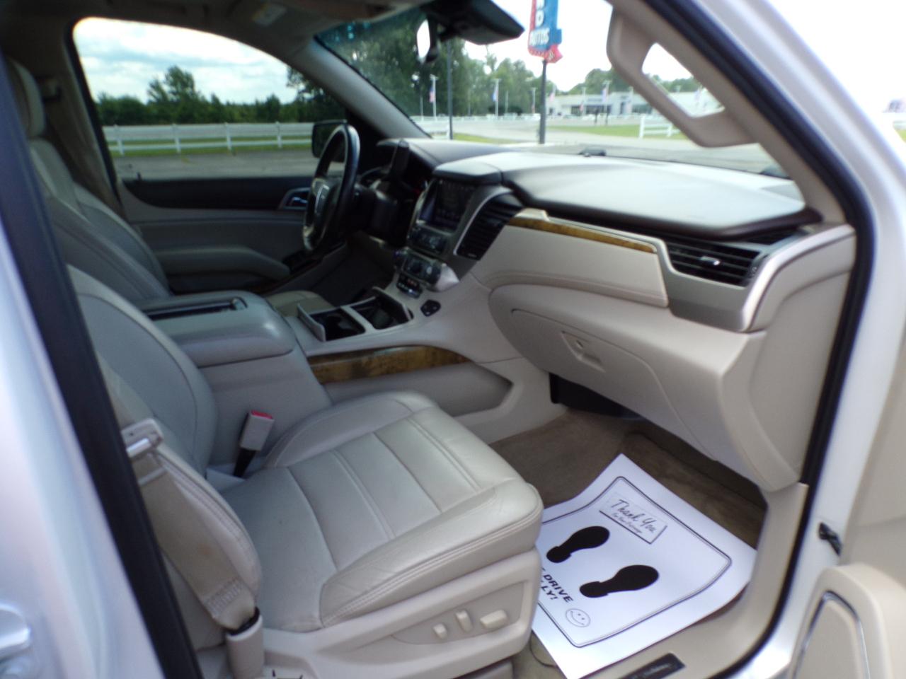 GMC Yukon XL Denali 4WD 2016