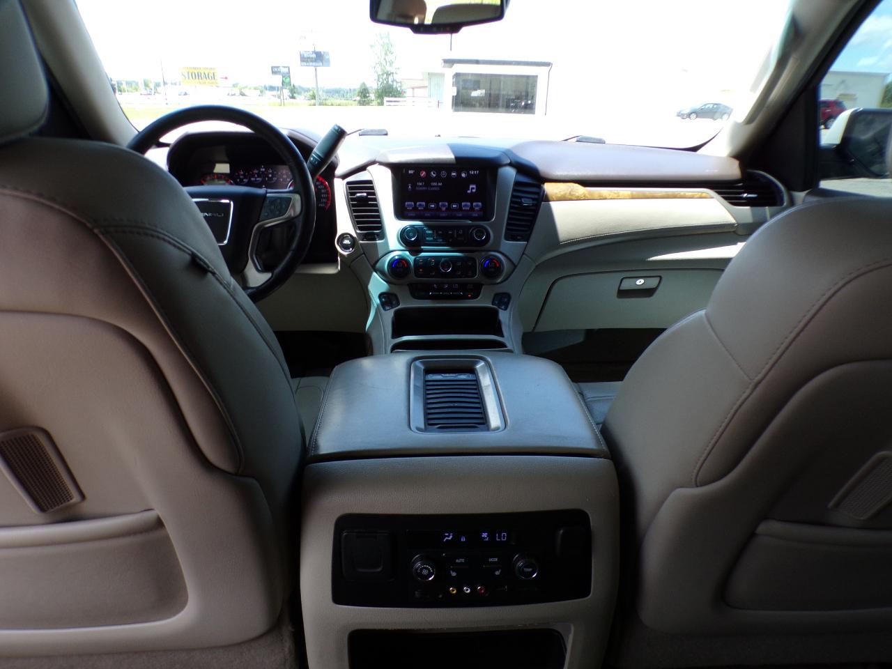 GMC Yukon XL Denali 4WD 2016