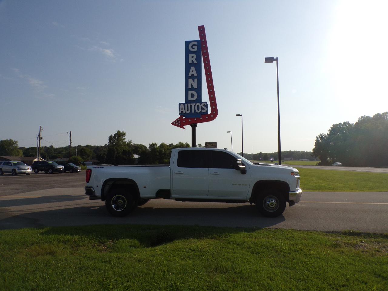 Chevrolet Silverado 3500HD LT Crew Cab 4WD 2023
