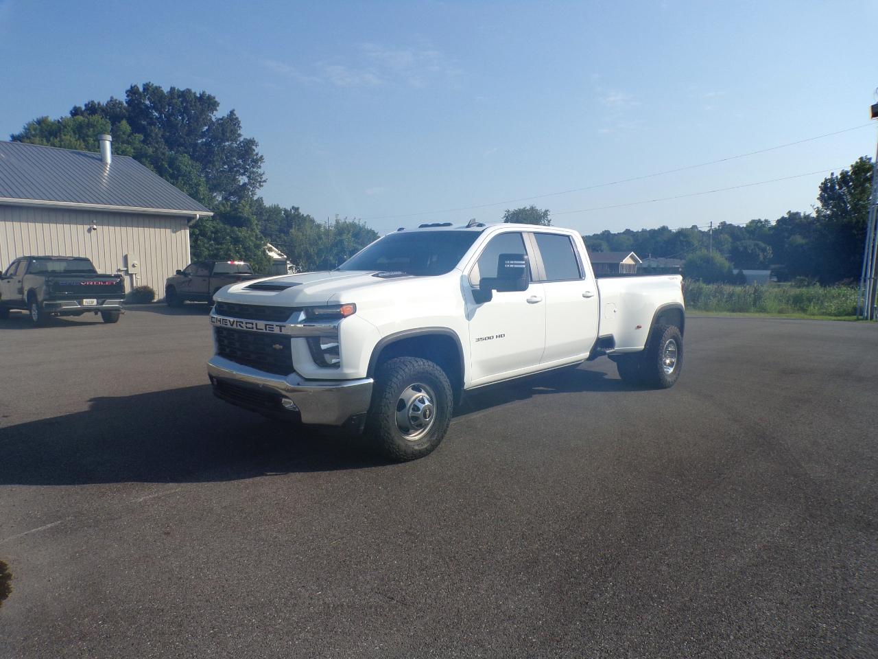 Chevrolet Silverado 3500HD LT Crew Cab 4WD 2023