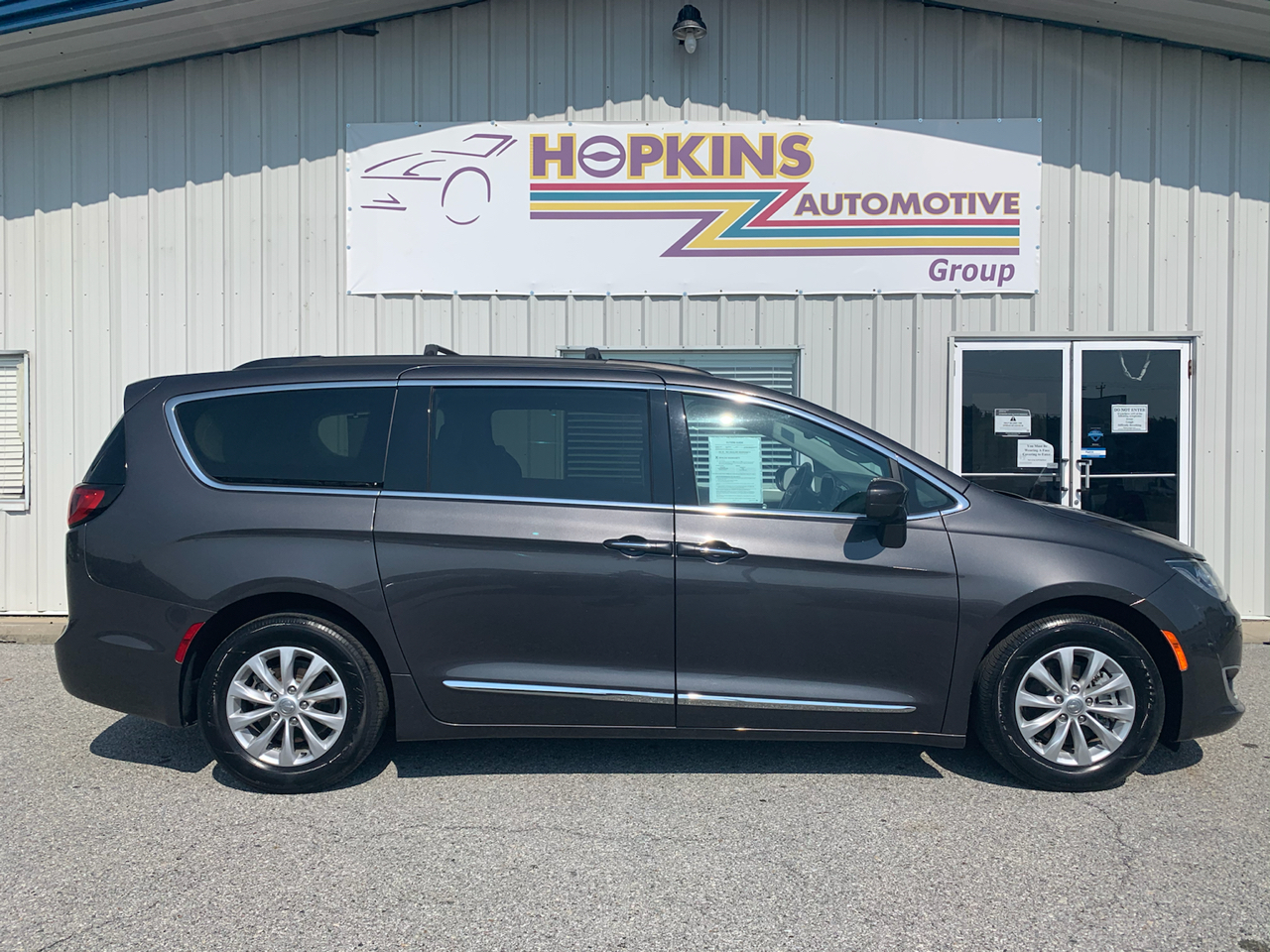 Used 2017 Chrysler Pacifica TouringL FWD for Sale in Seaford DE 19973