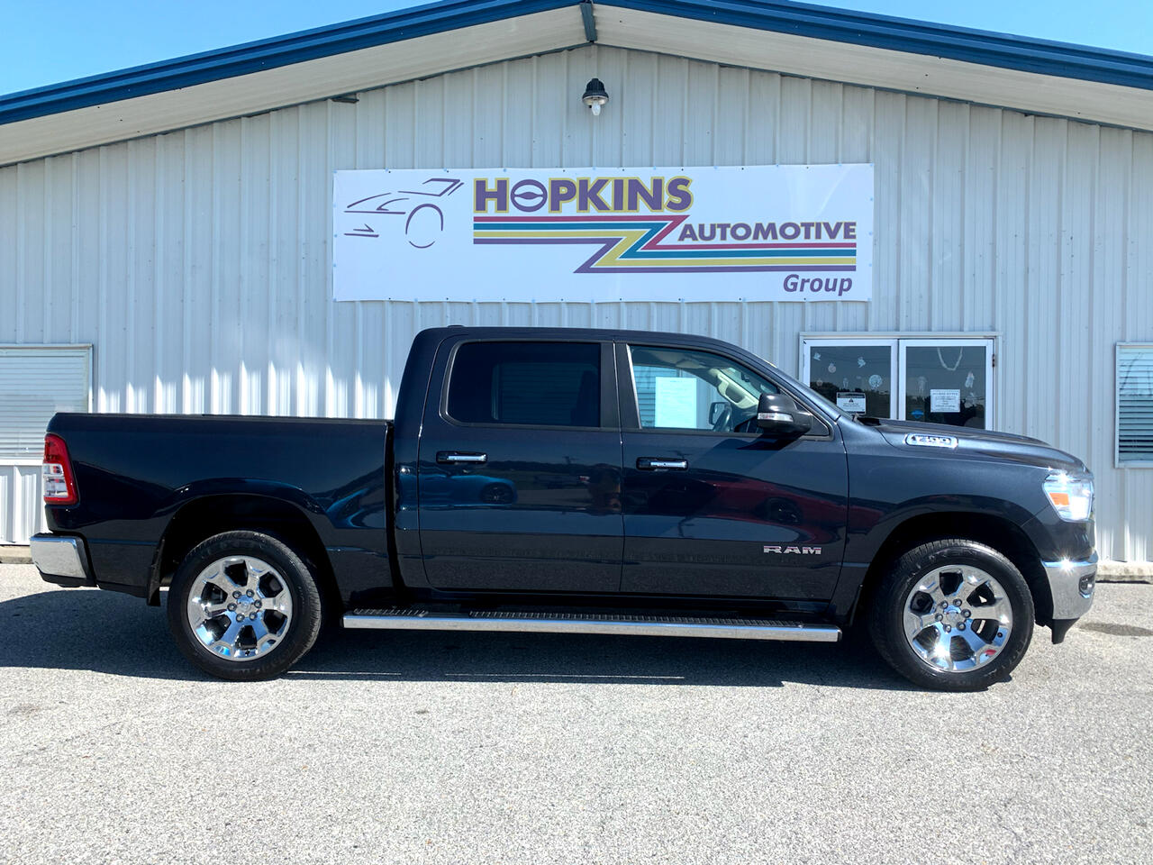 Used 2019 RAM 1500 Big Horn/Lone Star 4x4 Crew Cab 5'7" Box for Sale in