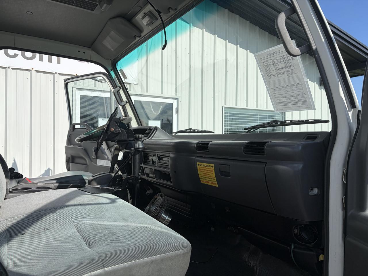 Isuzu W4S042 NPR HD DSL REG 109" WB 14500 GVWR AT OBT AIR PWL 2005