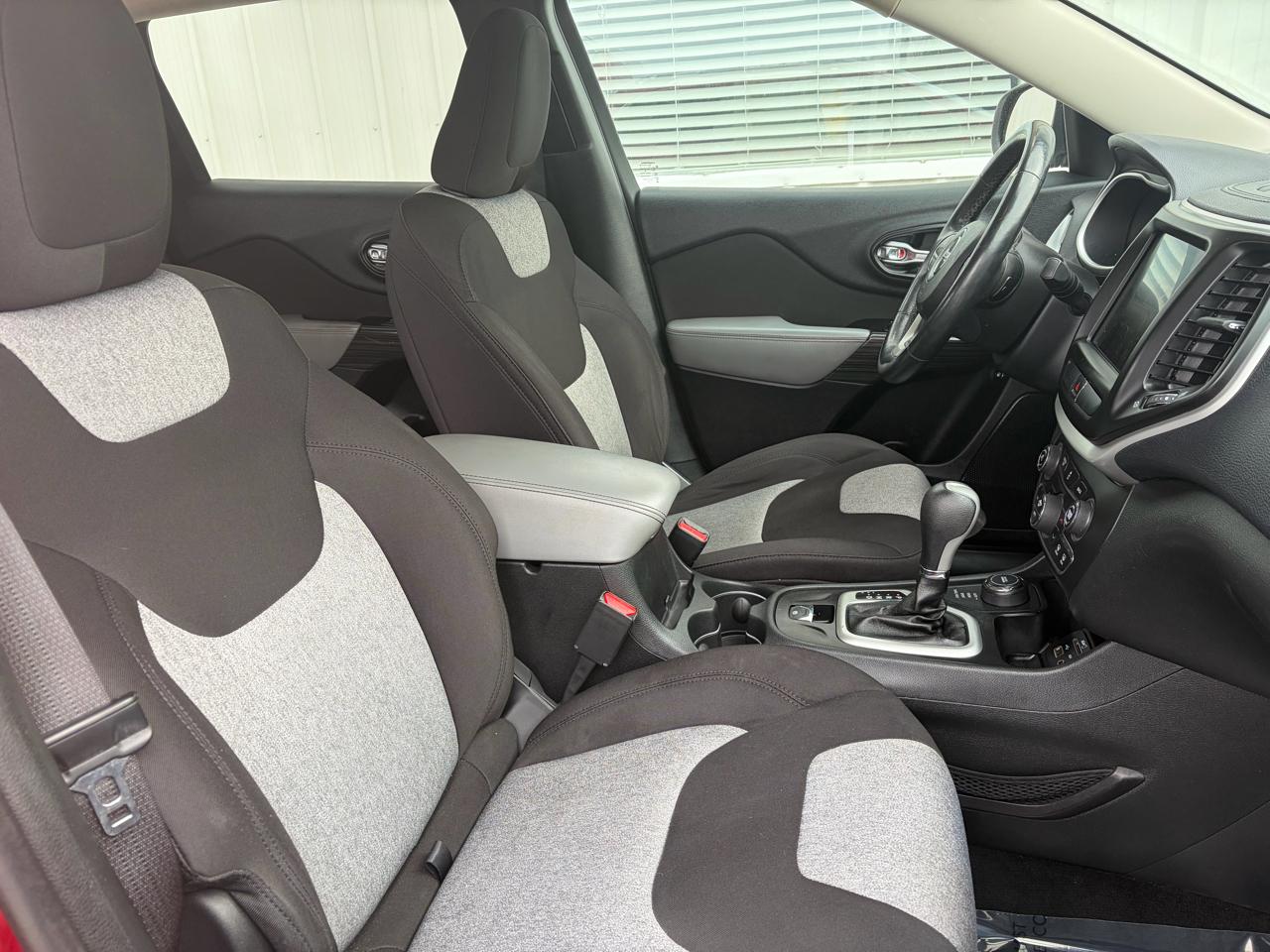 Jeep Cherokee 4WD 4dr Latitude 2014