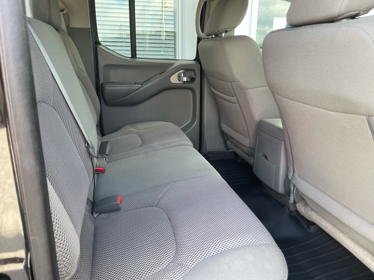 Nissan Frontier Crew Cab 4x4 SV Auto 2020