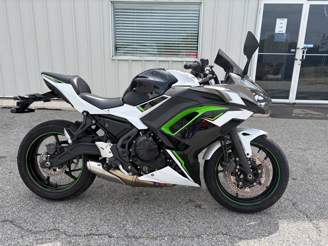 Kawasaki Ninja  2022