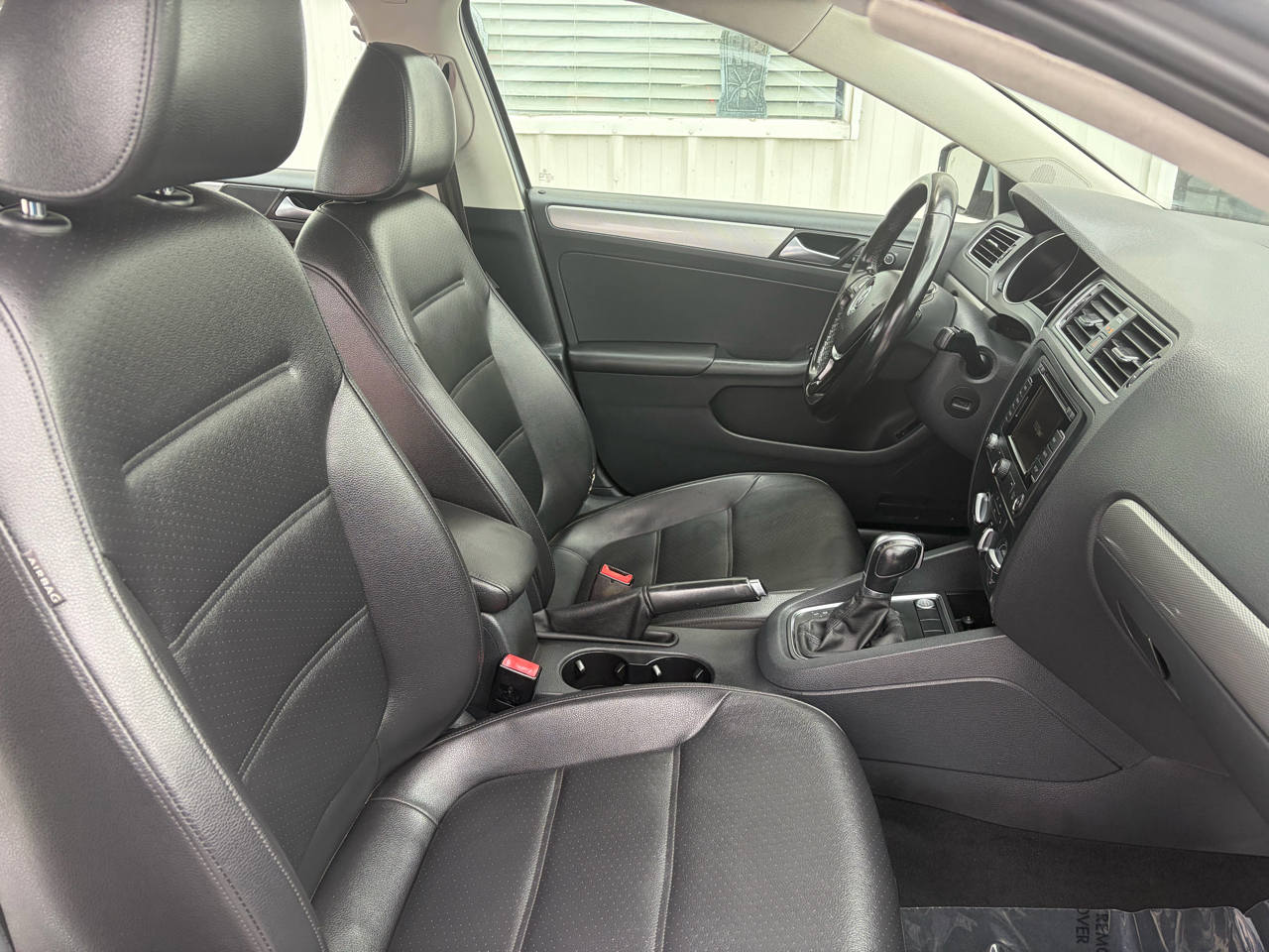 Volkswagen Jetta Sedan 4dr Auto 1.8T SE PZEV 2015 Volkswagen Jetta Sedan 4dr Auto 1.8T SE PZEV 2015