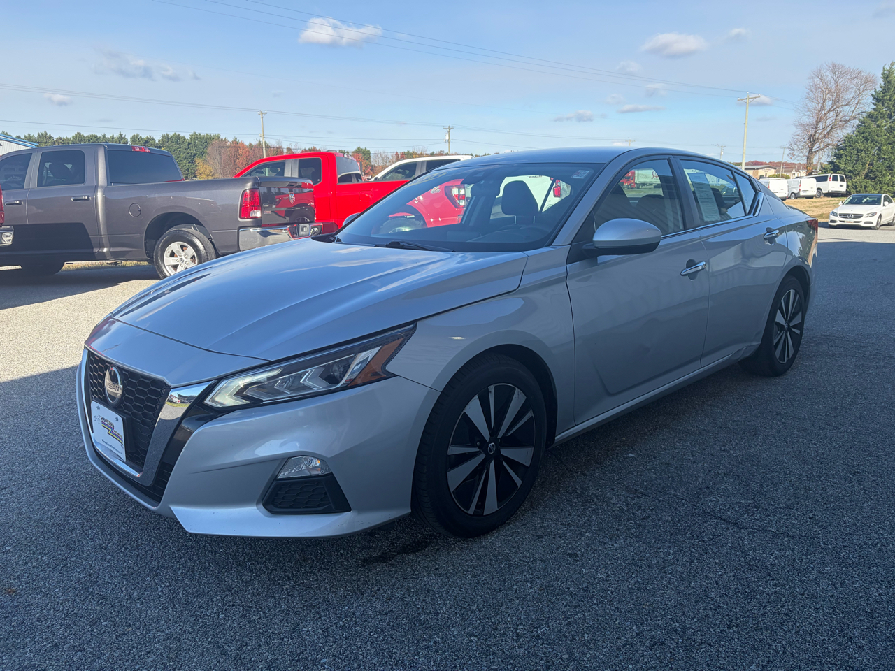 2022 Nissan Altima 2.5 SV photo 3