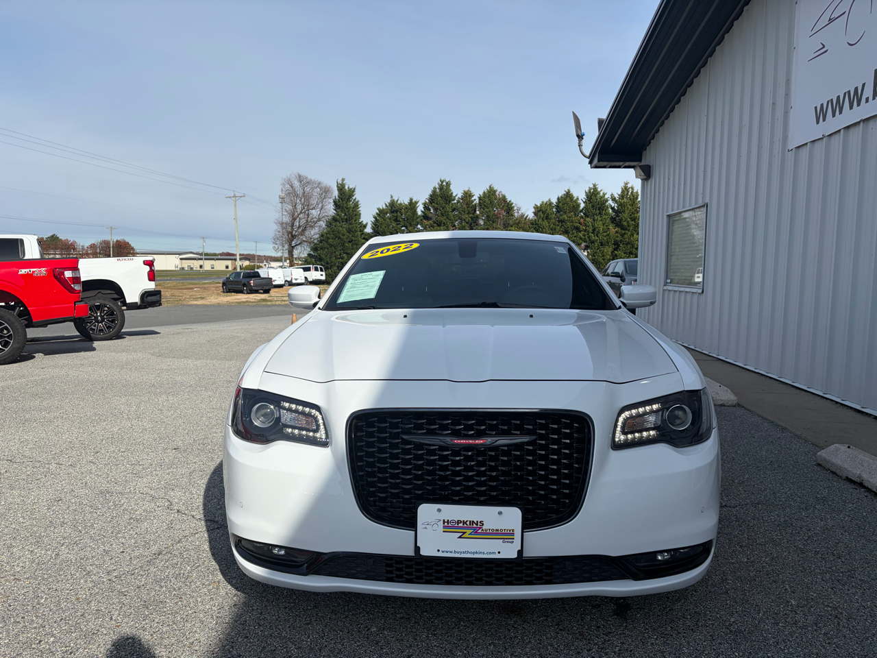 2022 Chrysler 300 photo 2