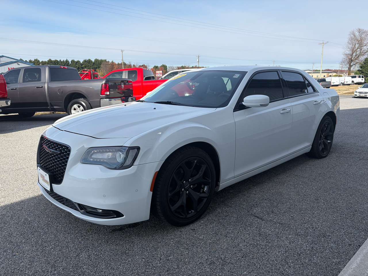 2022 Chrysler 300 photo 3