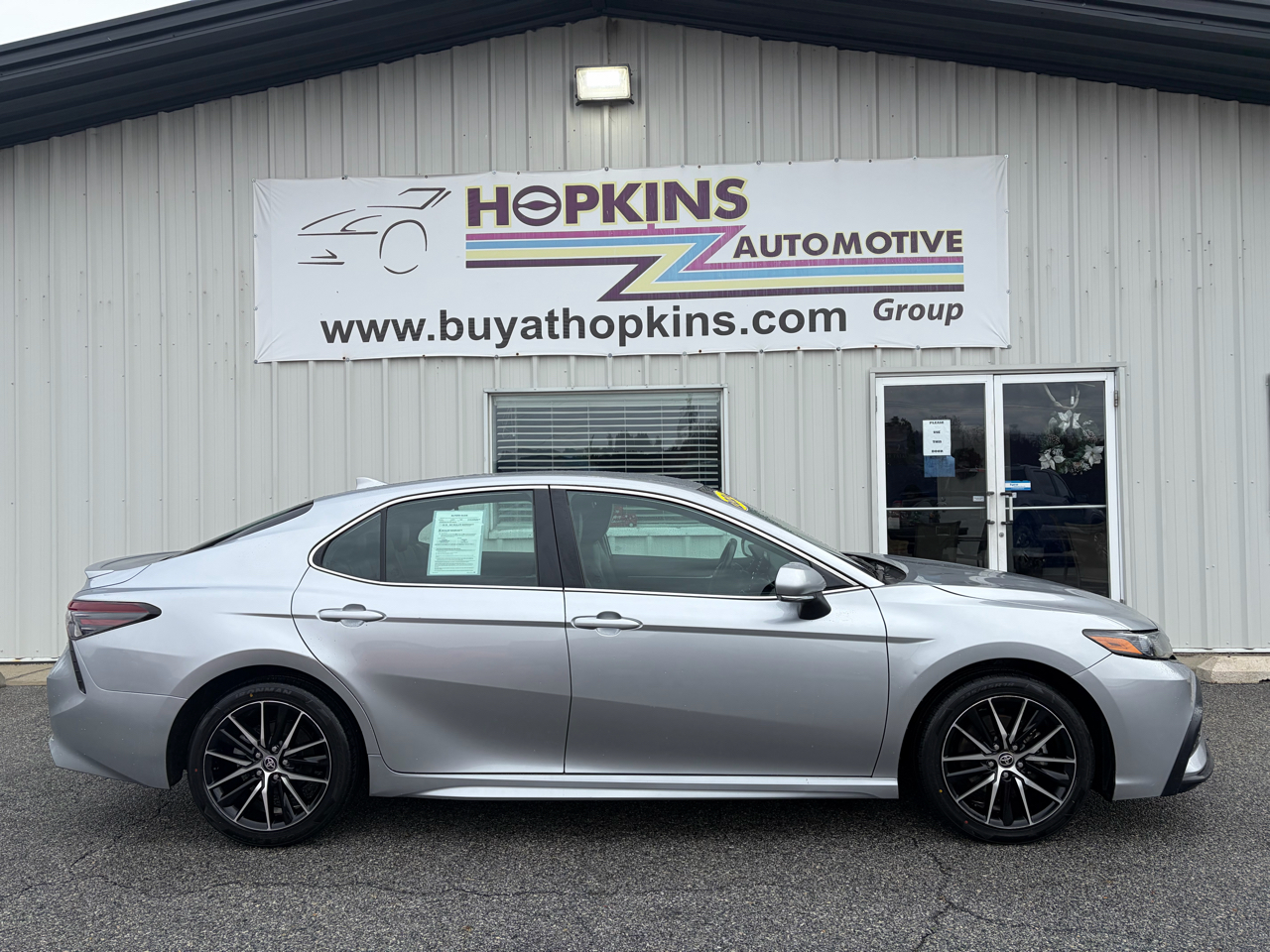 2024 Toyota Camry SE Auto (Natl)