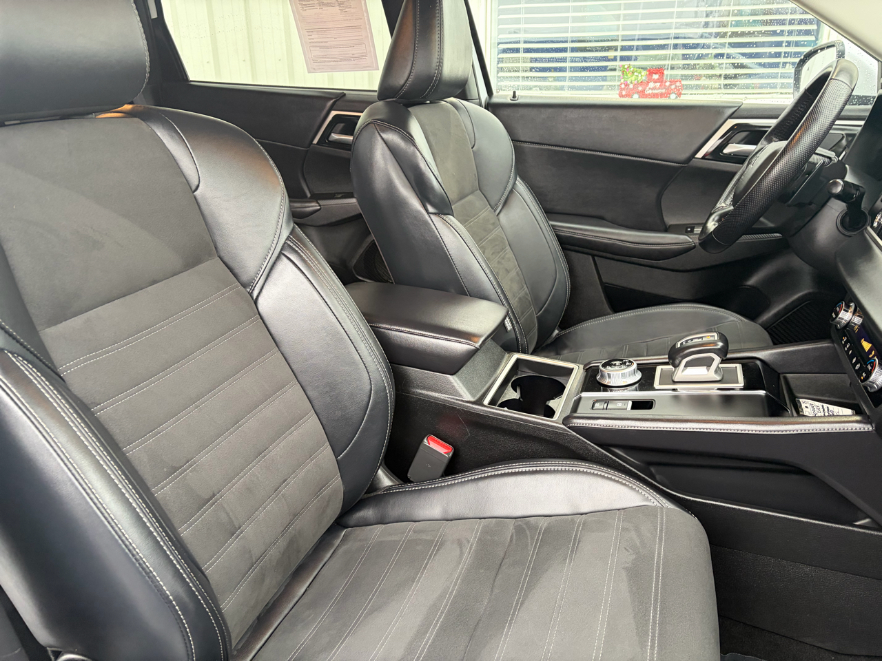 Mitsubishi Outlander SE FWD 2024