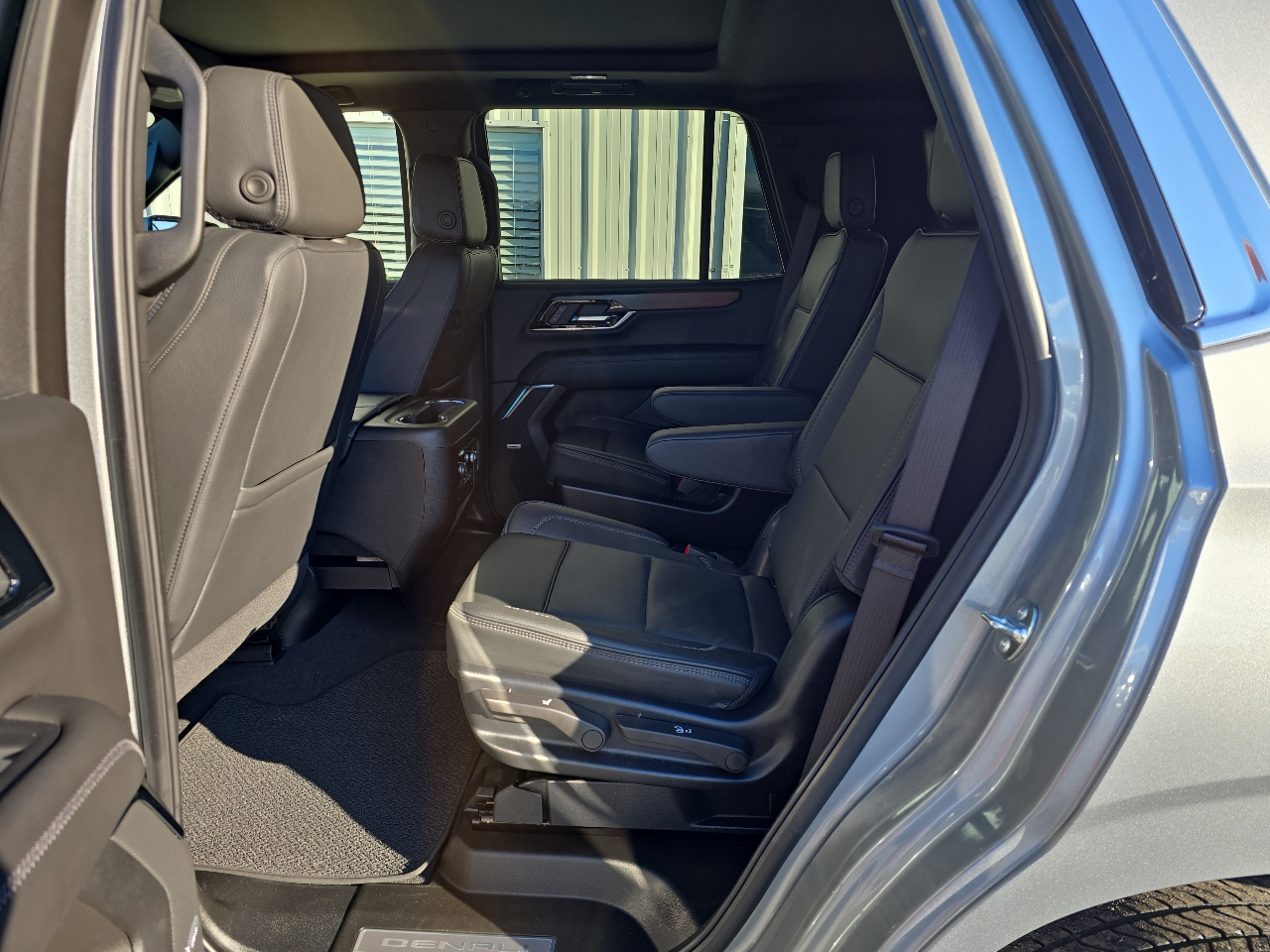 GMC Yukon 4WD 4dr Denali 2025