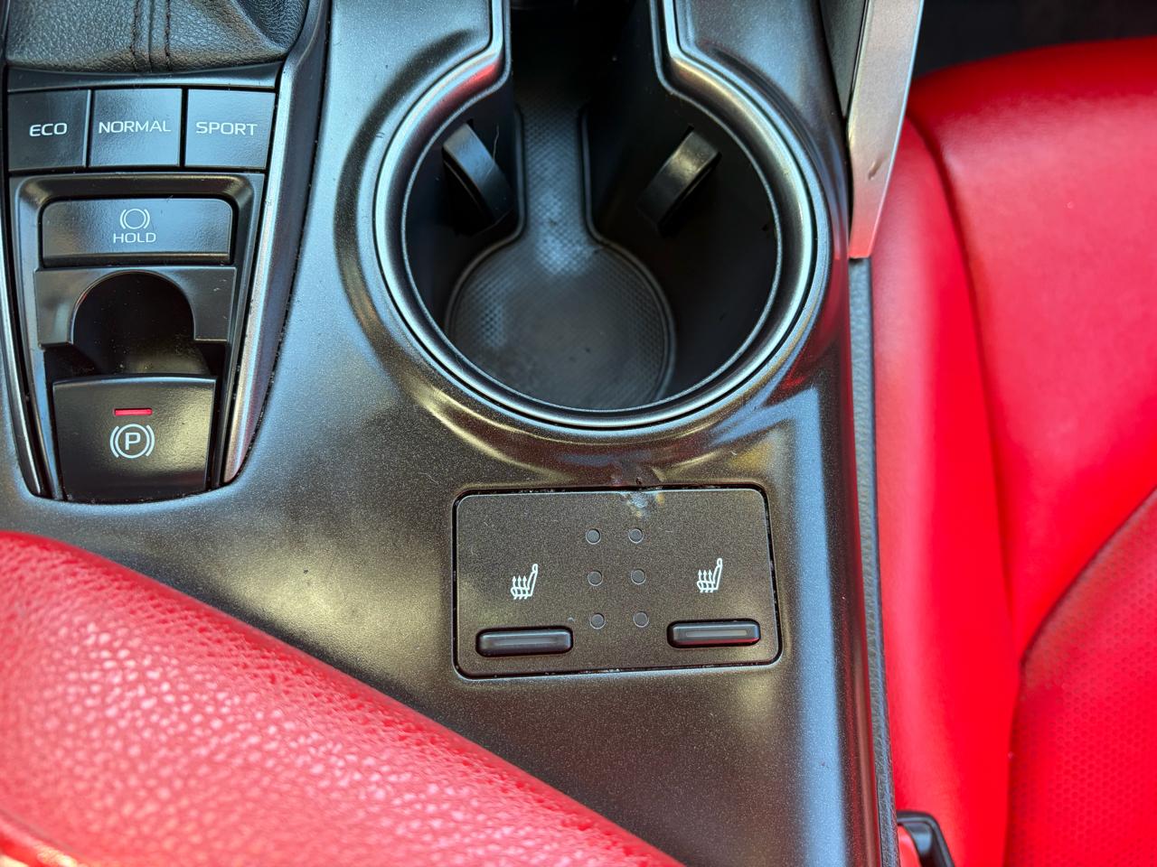 Toyota Camry XSE Auto (Natl) 2021