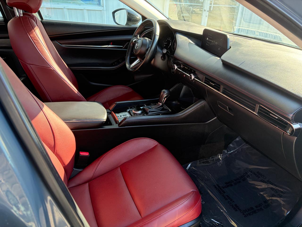 Mazda Mazda3 Sedan 2.5 S Carbon Edition AWD 2025