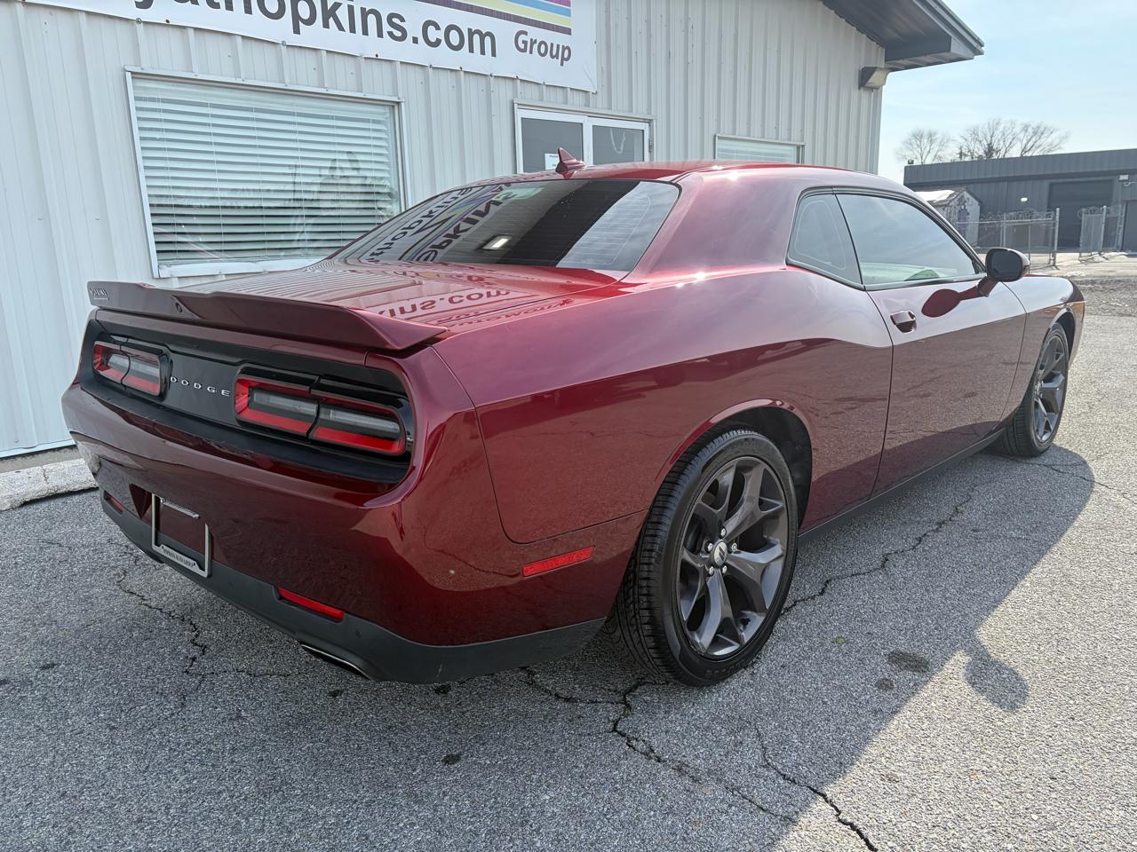 Dodge Challenger SXT Plus RWD 2018
