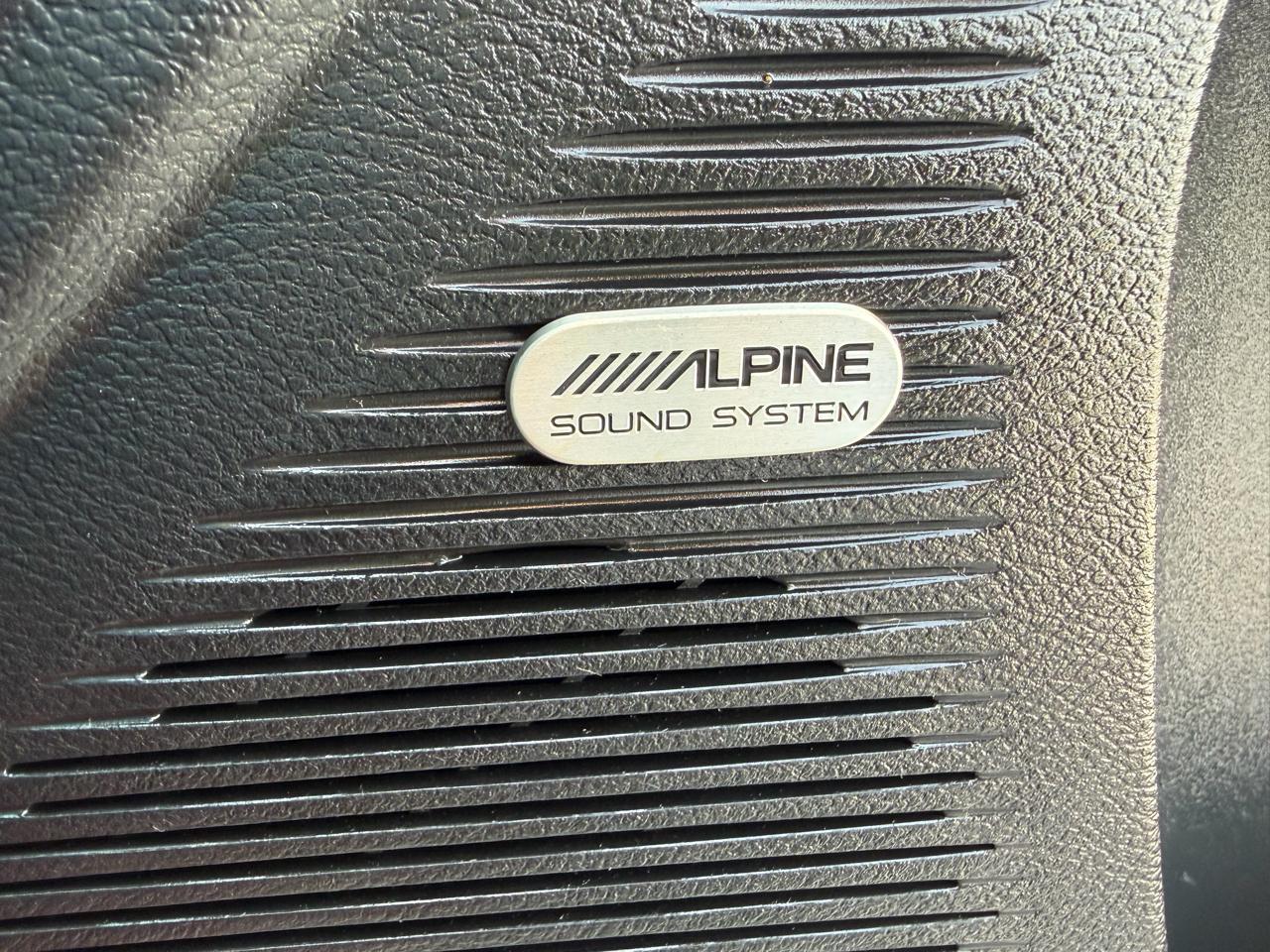 Dodge Challenger SXT Plus RWD 2018