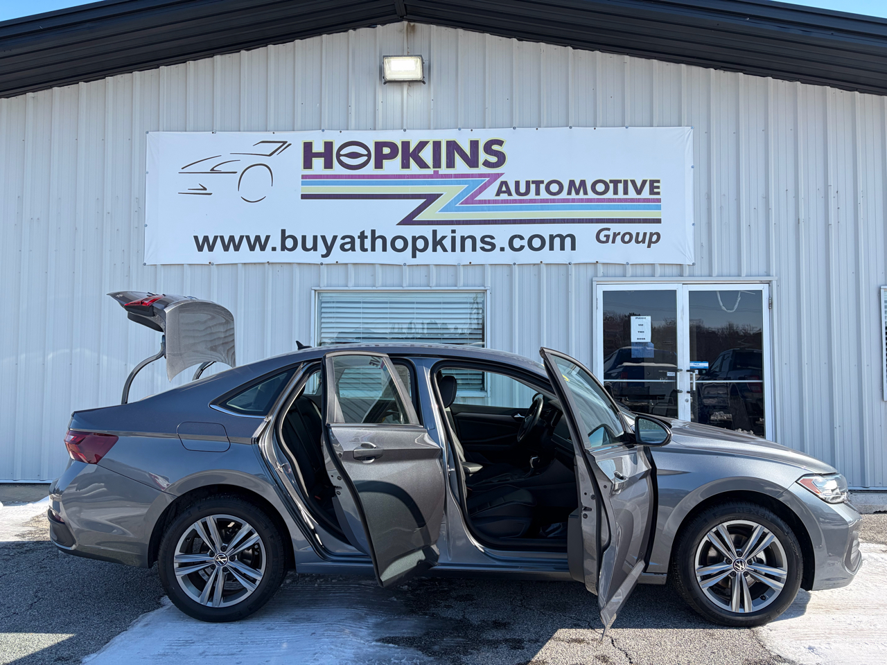 Volkswagen Jetta SE Auto 2024