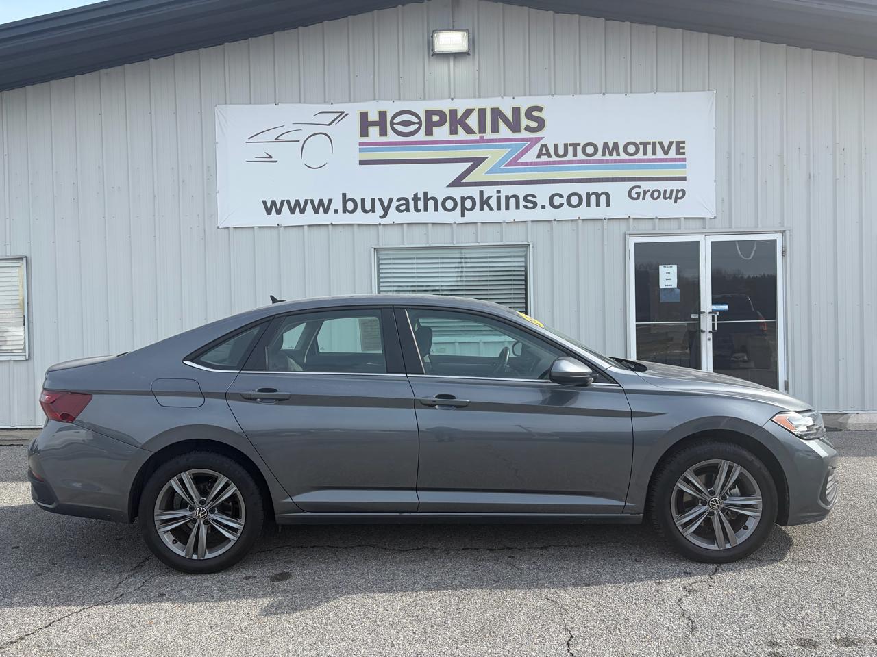 2024 Volkswagen Jetta SE Auto