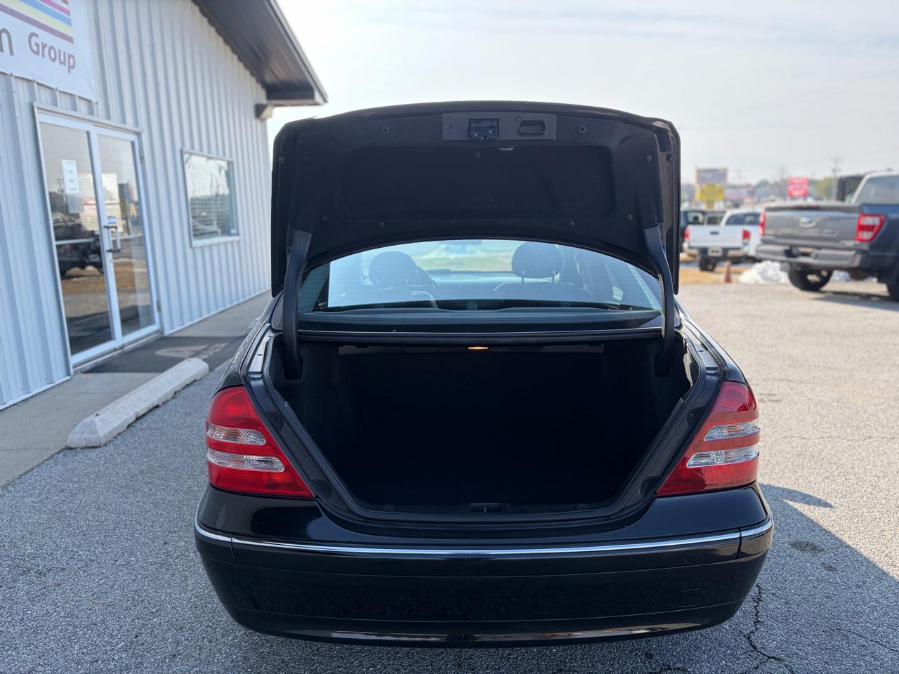 Mercedes-Benz C-Class 4dr Sdn 2.6L 2004